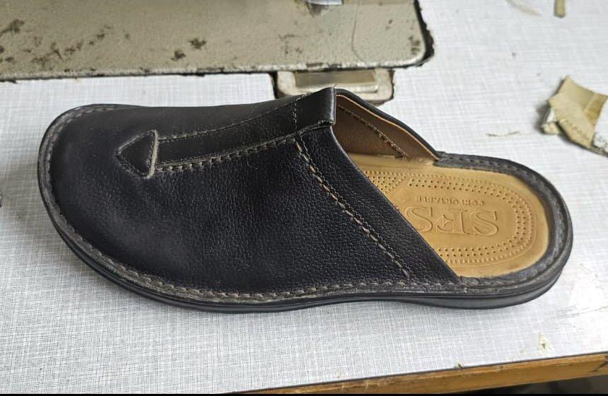Sabot en cuir Noir